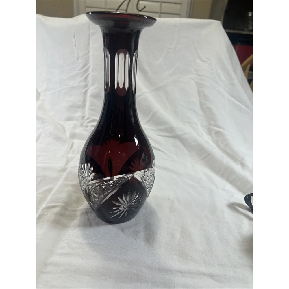 Beautiful Bohemian Ruby Red Cut to Clear Crystal‎ Vase – Hand Cut Floral Design